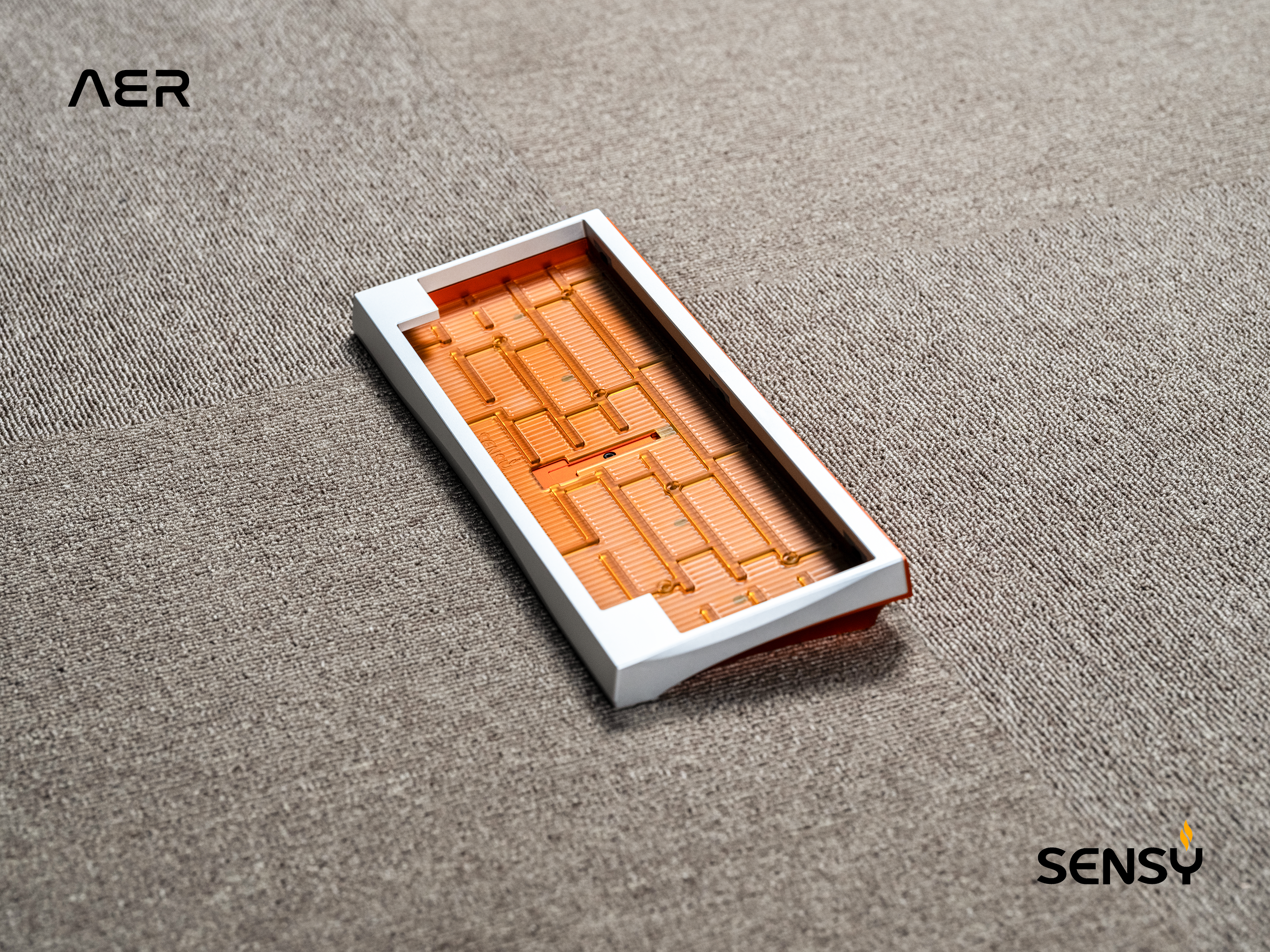[GB] Supernova Top Case and Layout